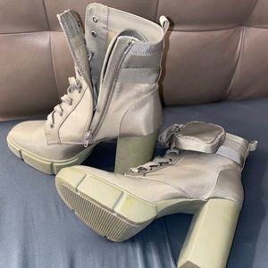 Steve Madden Herrick Block Heel Platform Ankle-Strapped Pouch Combat Boots Green